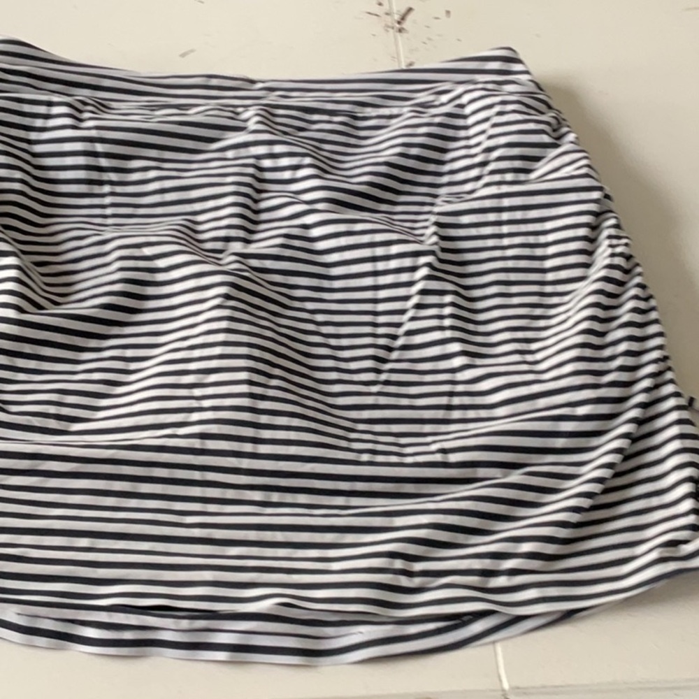 Striped Navy and White Women's Skort medium